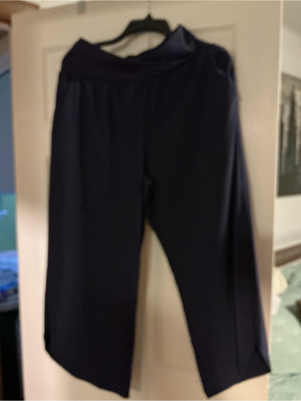 2 pair HALARA Navy & Black Wide-Leg Pull-On capris